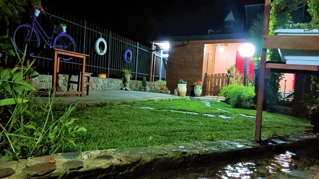Il Laghetto Bed & Breakfast กาสโตรวิลลารี ภายนอก รูปภาพ