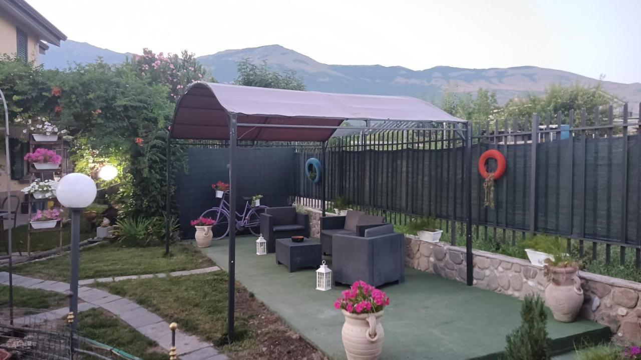 Il Laghetto Bed & Breakfast กาสโตรวิลลารี ภายนอก รูปภาพ