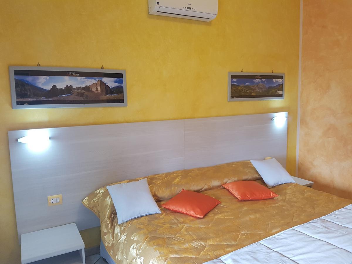 Il Laghetto Bed & Breakfast กาสโตรวิลลารี ภายนอก รูปภาพ